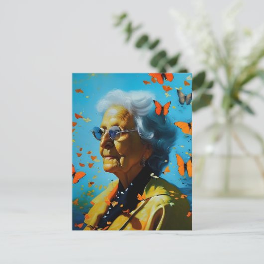 Oudere vrouw met botervliegen briefkaart (Staand voorkant)