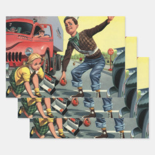 Ouderwetse verkeersregelaar helpt meisje inpakpapier vel