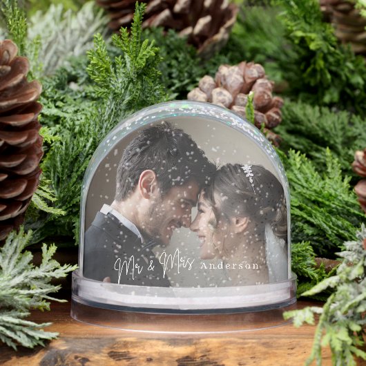 Our First Christmas Mr & Mrs Newlywed Photo (Hiver)