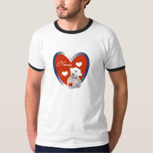 Ours d'infirmière avec le T-shirts et les cadeaux