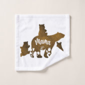 Ours Mama Avec 3 Bébés Ours Cubs Après Maman (Gant de toilette)