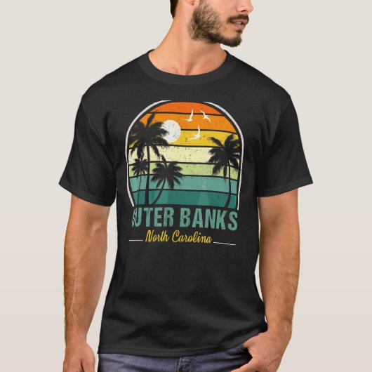 Outer Banks North Carolina Retro Sunset Palm Trees T-shirt (Voorkant)