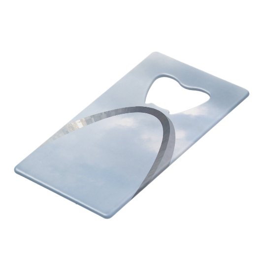 Ouverture de la bouteille St. Louis (Devant Angle)