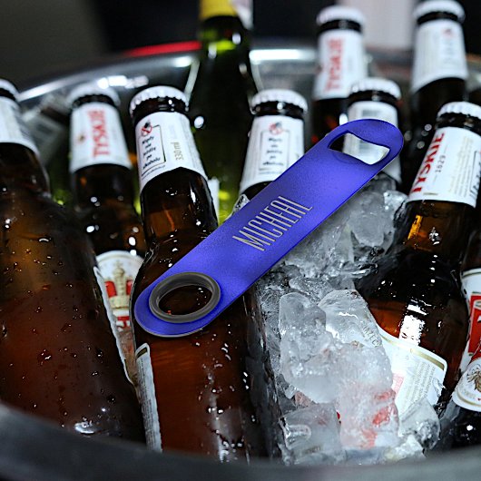 Ouvrage de bouteille de vitesse à huile bleue pers