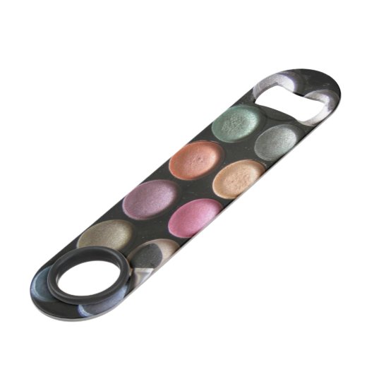 Ouvreur de bouteille de fard à paupières (Devant angulaire)