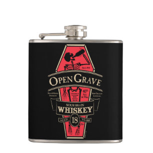 Ouvrez le flacon grave de whiskey