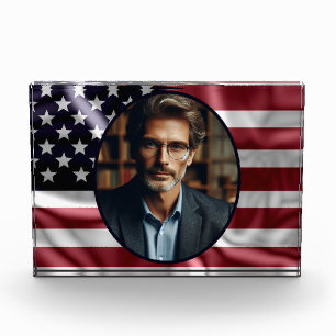 Ovale foto en Amerikaanse vlag, met plooien