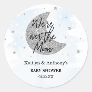 Over de maan   Baby shower voor jongens Ronde Sticker