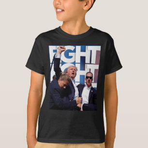 Over Trump Vecht voor Amerika Trump Onverslaanbaar T-shirt