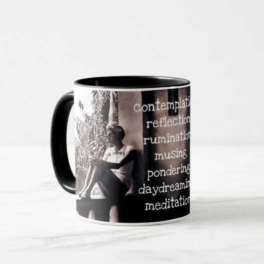 Overdenking Mok (Voorkant links)