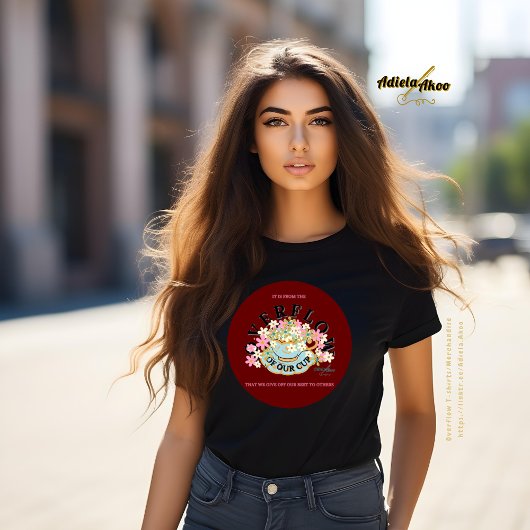 OVERFLOW Red Hues T-shirt van Dichteres Adiela Ako