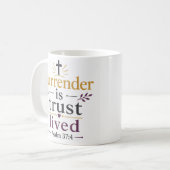 Overgave Is Vertrouwen Gelebt Klassieke Christelij Koffiemok (Voorkant links)