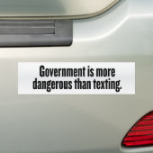 Overheid & Sms'en bumpersticker (Op auto)