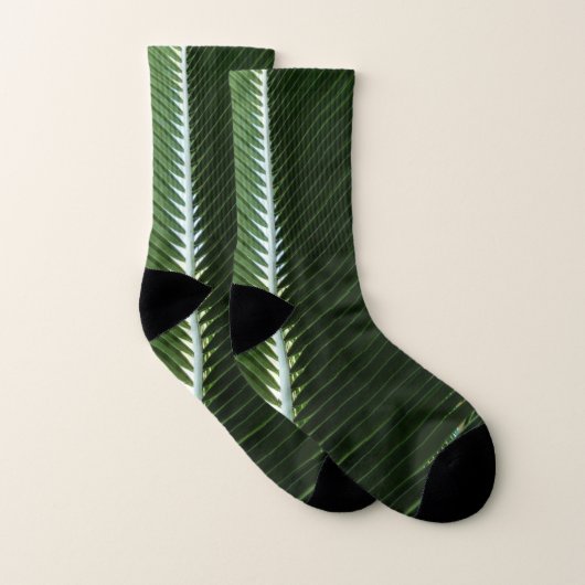 Overlapping Palm Fronds Tropical Green Abstract Sokken (Paar)