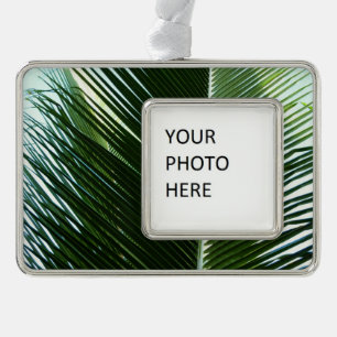 Overlapping Palm Fronds Tropical Green Abstract Verzilverd Kader Ornament