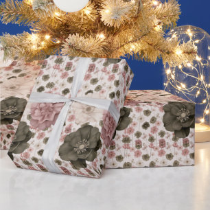Oversized bloemen in gedempte roze, crème & olijfg cadeaupapier