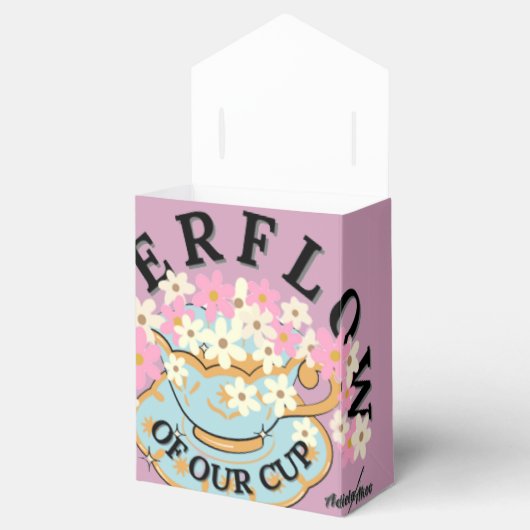 OVERSTROOMVORMING door Poet Adiela Akoo Bedankdoosjes (Geopend)