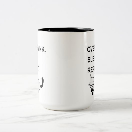 Overthink Sleep Repeat Slapen Kat Tweekleurige Koffiemok (Center)