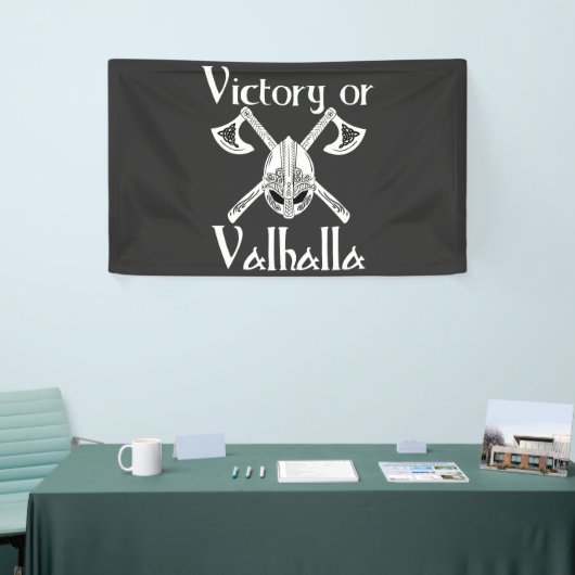 Overwinning voor Valhalla - Helm en Ax Spandoek (Beurs)