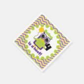 Owl Being 4 est une serviette en papier d'annivers (Coin)