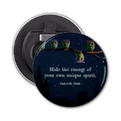 Owl die met de unieke Collage van het Citaat versc Button Flesopener (Voorkant)