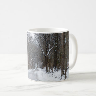 Ozark Snow Covered Road Painterly Coffee Mok
