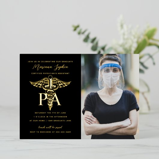 PA Physician's Assistant Afstuderen Photo Gold Folie Uitnodiging (Staand Voorkant)