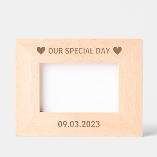 Paar Datum Gepersonaliseerde houten afbeelding lij Gegraveerde Lijstjes (Voorkant)