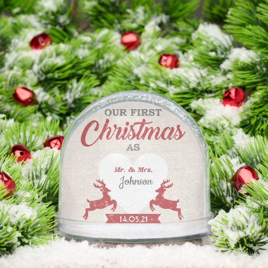 Paar eerste kerst sneeuw wereldbol sneeuwbol (Kerstmis)