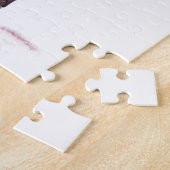 Paar in liefde onder rode paraplu-puzzel legpuzzel (Zijkant)