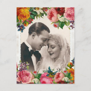 paar in Rozen van liefdesweddenschappen Briefkaar Briefkaart