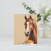 Paard eet spaghetti briefkaart (Staand voorkant)