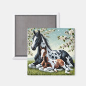 Paard en veulen rusten te midden van bloeiende bom magneet (Voorkant / Achterkant)