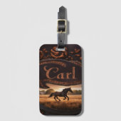 Paard hardlopen in het veld bij zonsondergang bagagelabel (Voorkant (verticaal))