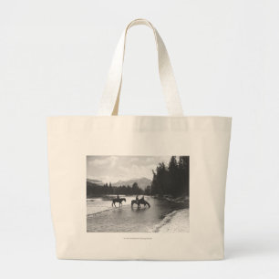 Paarden drink en passerende een rivier grote tote bag