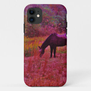 Paarden in een kaleidoscoop gekleurd veld iPhone 11 hoesje