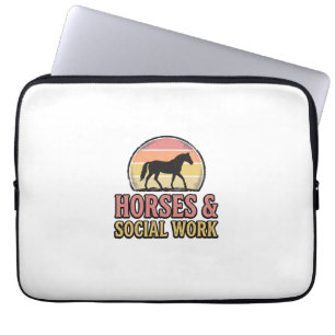 Paarden & Sociaal Werk Retro Zonsondergang Vector  Laptop Sleeve