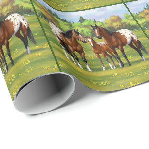 Paarden van de bruine baai Appaloosa in de zomerpe Cadeaupapier