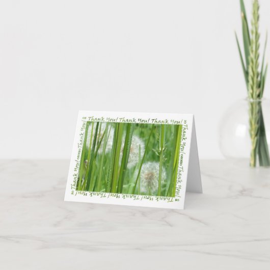 Paardenbloemen in het groene gras Dank u Bedankkaart (Voorkant)