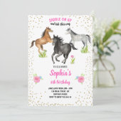 Paardenmeisje Verjaardag Nodig Roze Bloemen uit Kaart (Staand voorkant)