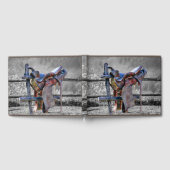 Paardenzadels op korraalhek Western Gastenboek (Volledig)