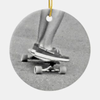 Paardrijden op het longboard keramisch ornament