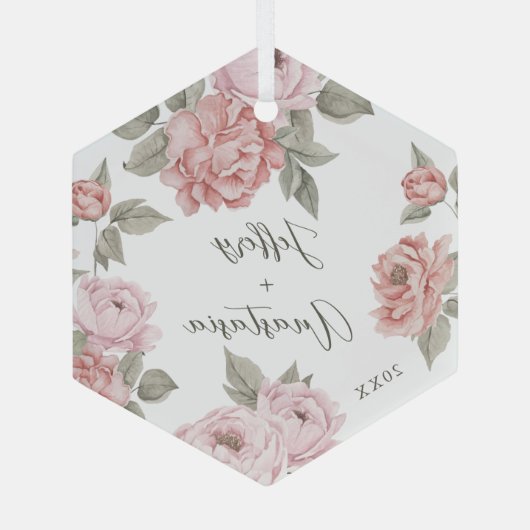Paar's eerste kerstfeest Elegant Script Pink Peony Glas Ornament (Achterkant)