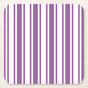 Paars en witte snoepjes strepen vierkante kartonnen onderzetter