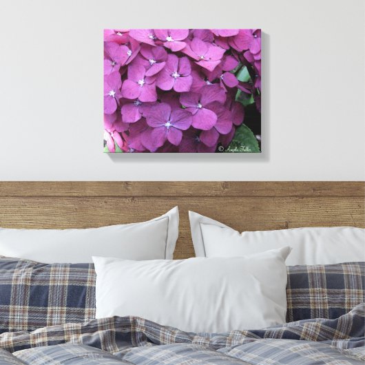 Paars Hydrangea Blooms Canvas (Insitu (Slaapkamer))