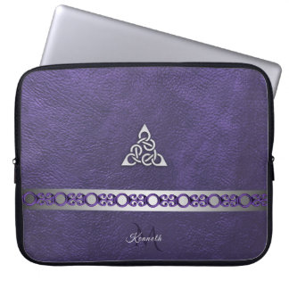 Paars leder met een zilver Keltisch topmonogram Laptop Sleeve