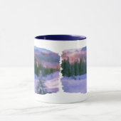 Paars licht winterbos met sneeuw mok (Midden)