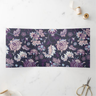 Paarse achtergrond Big Floral naadloos patroon Drieluik Aankondiging