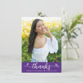 Paarse Afstuderen Foto Modern grafisch script Hoor Bedankkaart (Staand voorkant)