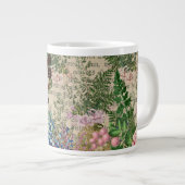 Paarse bessen en Rozen op Newsprint Ephemera Extra Grote Beker (Voorkant rechts)